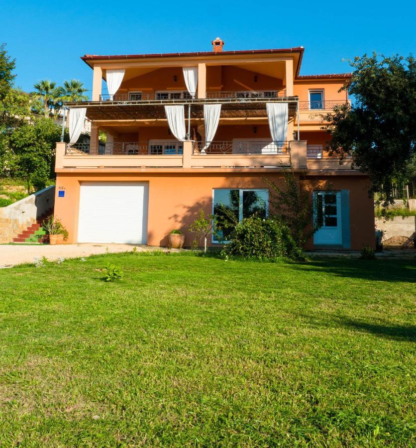 Apartments Villa Kristina Супетарска-Драга Экстерьер фото