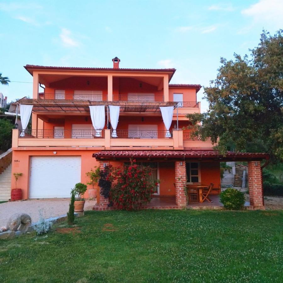 Apartments Villa Kristina Супетарска-Драга Экстерьер фото