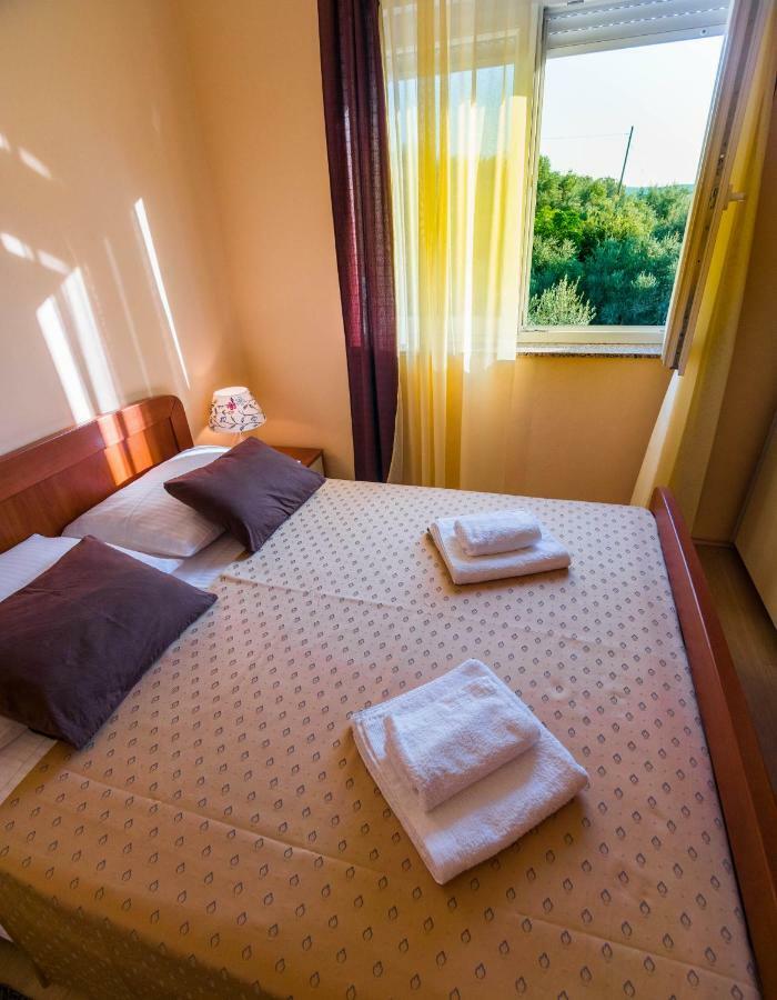 Apartments Villa Kristina Супетарска-Драга Экстерьер фото